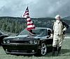 2010 Dodge Challenger SRT8 with Washington figure and Flag • Black • #A1806016 • www.corvette-plus.ch