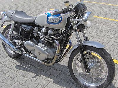 2004 Triumph Truxton 900