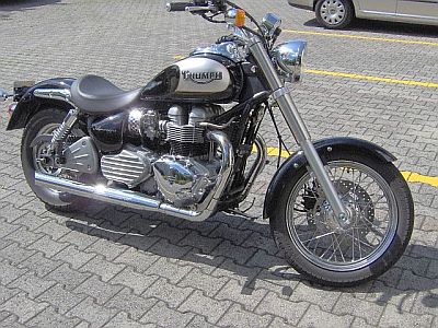 2005 Triumph Bonneville America 800