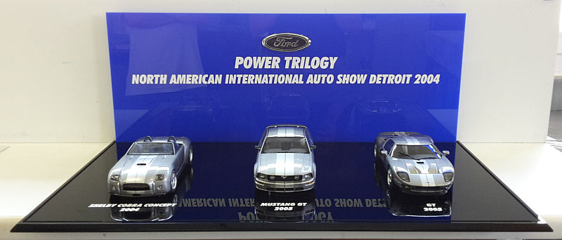 2004 NAIAS Diorama and Display Case