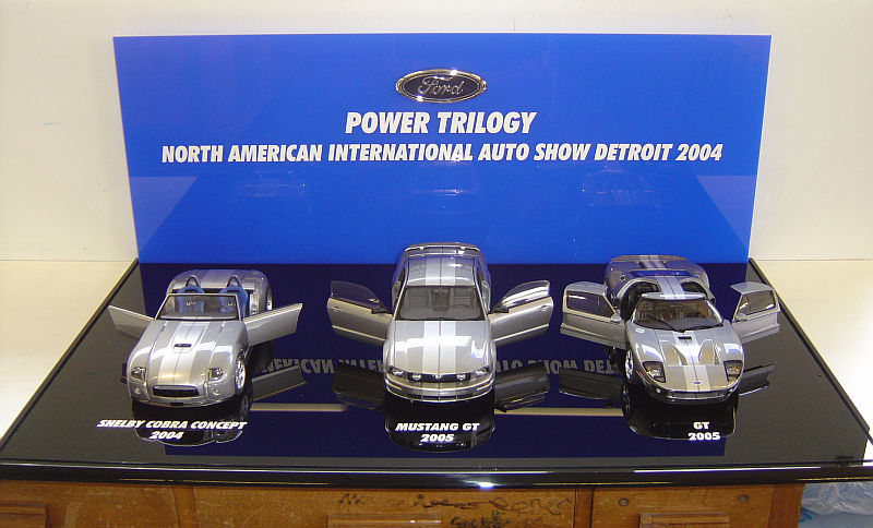 2004 NAIAS Diorama and Display Case